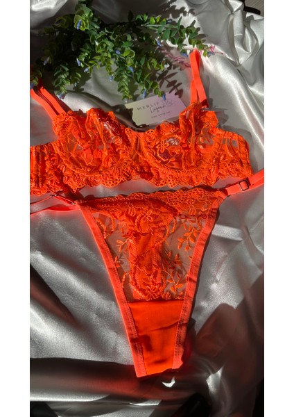 Neon Turuncu Dantelli Brode Iç Çamaşır Takımı Bralette (Balenli Sütyen &tanga)