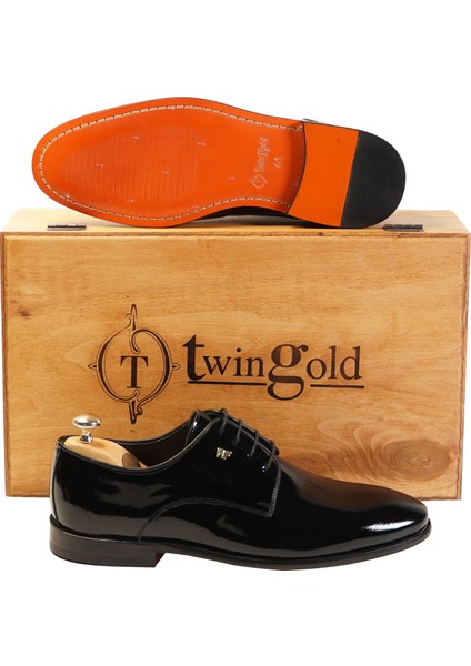 Kişiye Özel Altın Harfli Bağcıklı Rugan Erkek Ayakkabı fırsatları