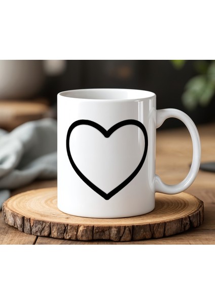 Siyah Kalp Tasarımlı Beyaz Seramik Baskılı Kupa Bardak 330 ml
