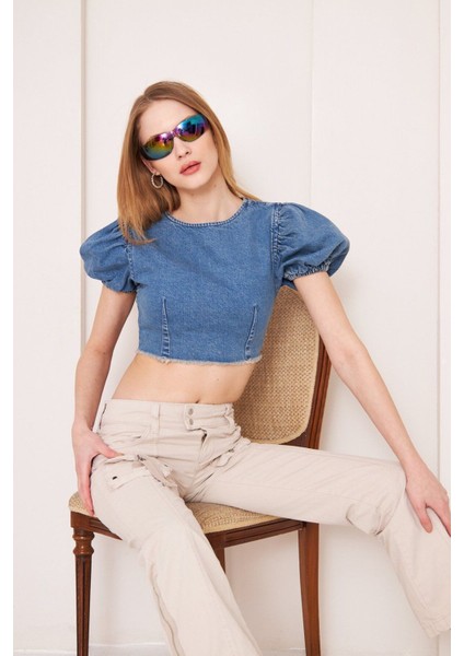 Kısa Kollu Fermuarlı Denim Crop
