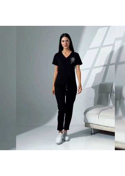 Siyah V Yaka Taş Detaylı Eşofman Takımı