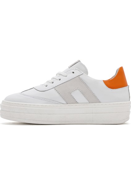 Kadın Beyaz Bağcıklı Kalın Tabanlı Deri Sneaker 25SFD371718