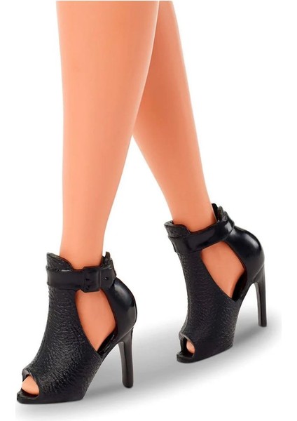 JBH73 Barbie Basics Ikonik Koleksiyon Bebekler - Siyahi