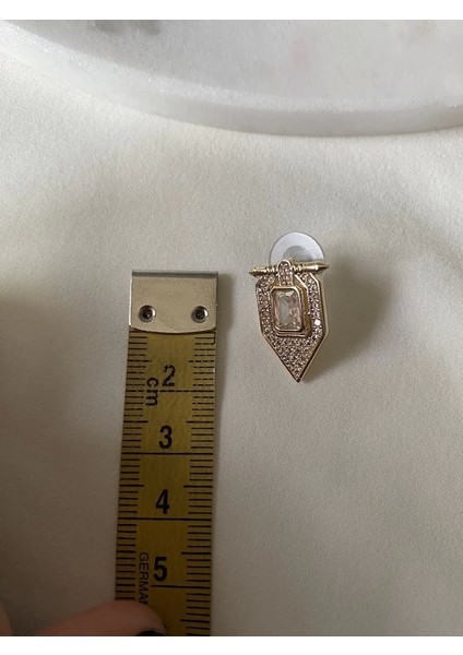 Serenay Zirkon Taşlı Minimal Küpe