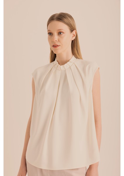 Pile Detaylı Dokuma Kolsuz Bluz fırsatları