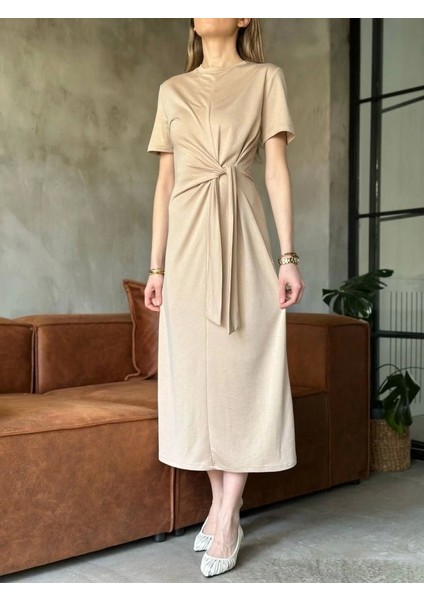 Osy Modal Yumuşak Dokulu Kumaş Yandan Bağlamalı Elbise - Bej