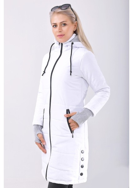 Eldiven Detaylı Kışlık Kapüşonlu Orta Boy Kadın Şişme Mont