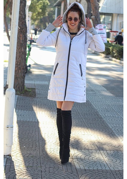 Kışlık Kapüşonlu Orta Boy Şişme Kadın Mont