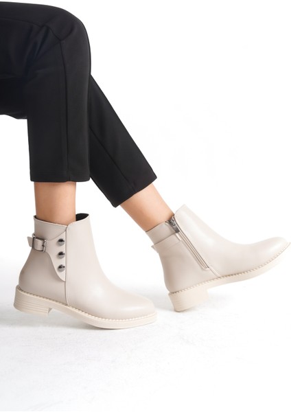 Alçak Taban Fermuarlı Düğme ve Toka Detaylı Kadın Bot Bootie