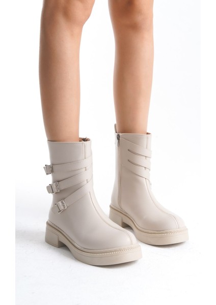 Yandan Üç Toka Detaylı Fermuarlı Alçak Taban Kadın Bot modelleri