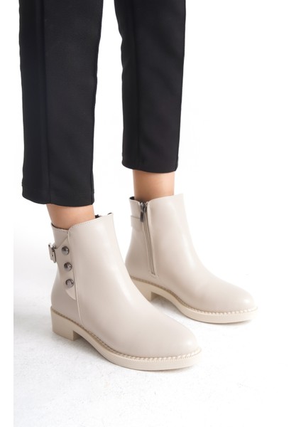 Alçak Taban Fermuarlı Düğme ve Toka Detaylı Kadın Bot Bootie