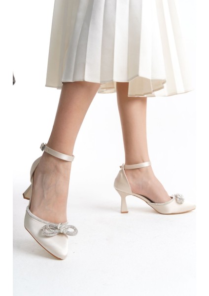 Bilekten Tokalı Saten Fiyonk Şeritli Yüksek Topuklu Kadın Abiye Ayakkabı