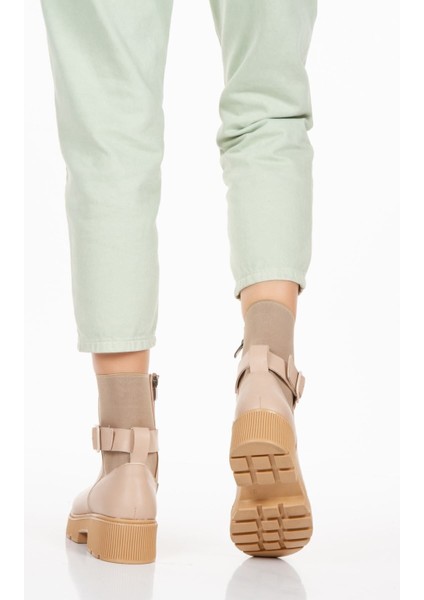 Nut Toka Detaylı Fermuarlı Arkası Streç Deri Görünümlü Günlük Kadın Bot Bootie modelleri