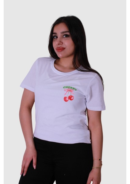 Kiraz Baskı Beyaz Kadın T-Shirt Model 3 fiyatları