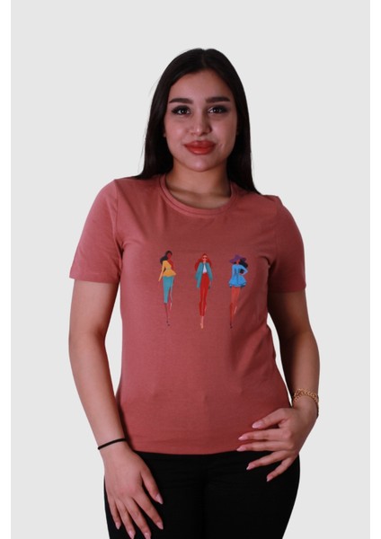 Üç Kadın Baskı Gül Kurusu Kadın T-Shirt