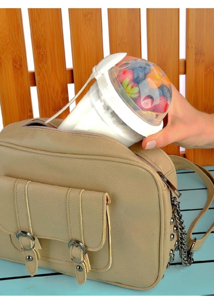 Kapaklı Kaşıklı Meyveli Yoğurt Kabı, Müsli Kabı, Yemek Saklama Kabı fırsatları