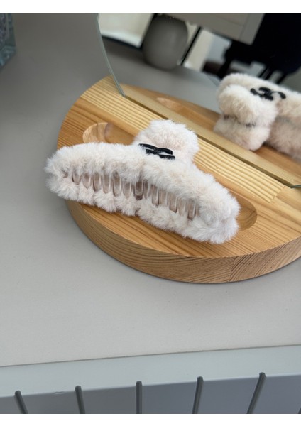 Krem Renkli Peluş Toka modelleri