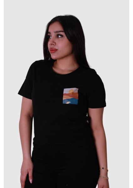 Gün Batımı Baskı Siyah Kadın T-Shirt Model 5 fiyatları