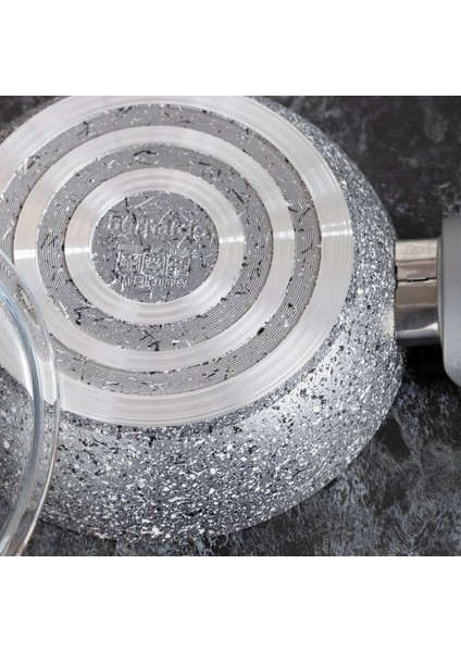 Pietra - 20 cm Granit Sahan