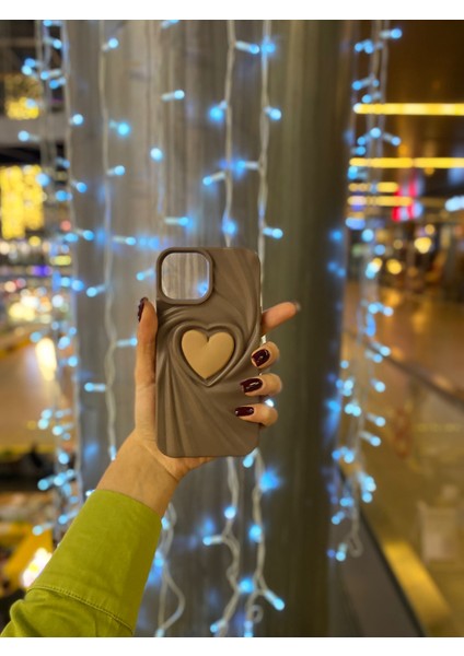 Apple iPhone 15 Uyumlu Kalp Figürlü Koruyucu Sert Silikon Kılıf