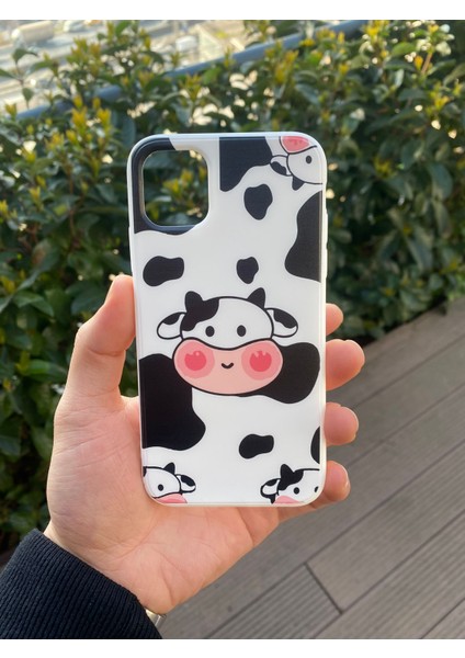 Apple iPhone 13 ve 14 Uyumlu Sevimli Inek Desenli Koruyucu Silikon Kılıf