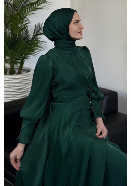 Rovena Yandan Bağlamalı Abiye Zümrüt fırsatları