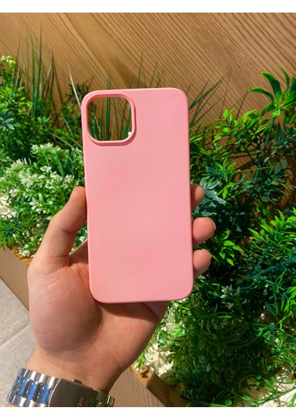 Apple iPhone 13 ve 14 Uyumlu Darbe Emici Koruyucu Şık Silikon Kılıf