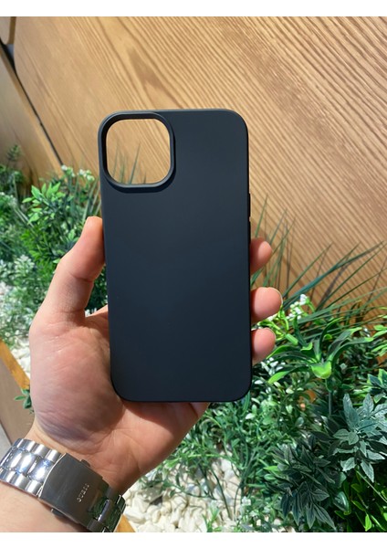Apple iPhone 13 ve 14 Uyumlu Darbe Emici Koruyucu Şık Silikon Kılıf fiyatları