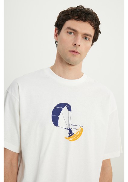 %100 Pamuk Oversize Fit Rahat Kesim Bisiklet Yaka Baskılı Tişört fırsatları