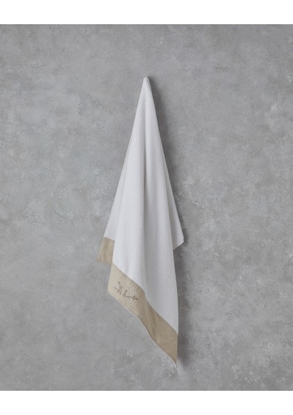 Flower Bud Pamuklu Nakışlı Banyo Havlusu 90X150 cm Beyaz