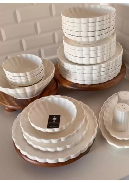 29 Parça Sade Porselen Yemek Takımı 24S03