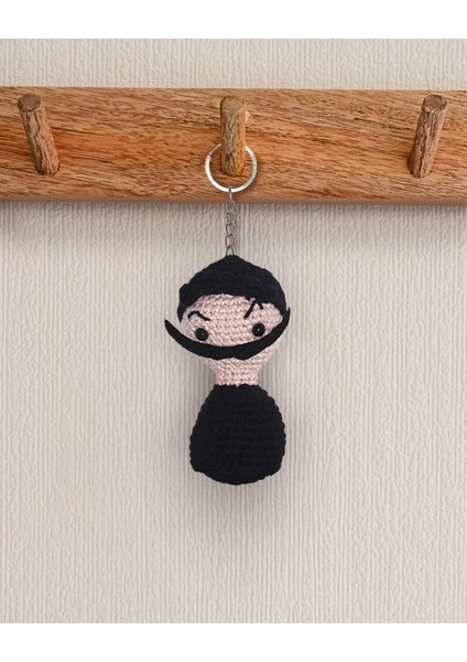 Salvador Dali - Büst Amigurumi Anahtarlık 9 cm - El Yapımı Sanatsal Örgü Çanta Aksesuarı