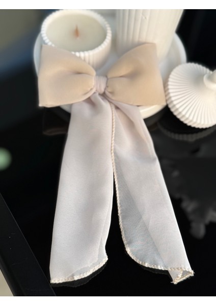 Krem Rengi Fiyonk Kurdele Klipsli Toka modelleri