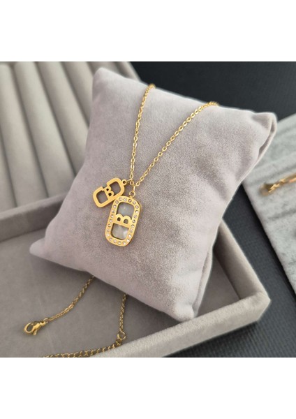 Çelik Gold Renk Taşlı B Harf Kadın Kolye