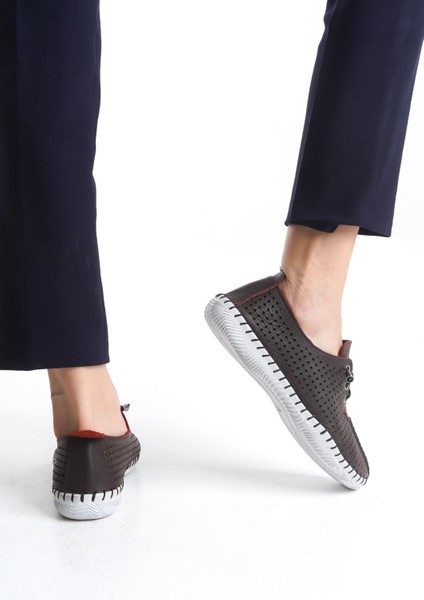 Kadın Deri Ortopedik Günlük Ayakkabı Delikli Yuvarlak Burun Düz Taban Mevsimlik Ayakkabı modelleri