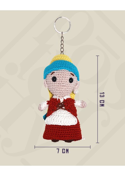 İnci Küpeli Kız Amigurumi Anahtarlık 13 cm - El Yapımı Sanatsal Örgü Çanta Aksesuarı