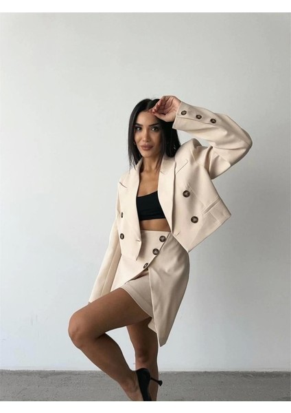 Düğme Detaylı Etek - Crop Ceket Takım - Taş