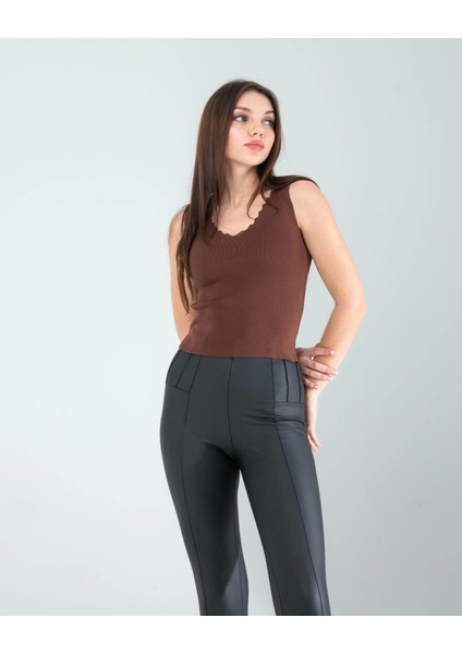 Acı Kahve Merdiven Yaka Kalın Askı Crop Bluz