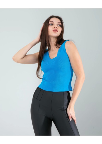 Mavi Merdiven Yaka Kalın Askı Crop Bluz