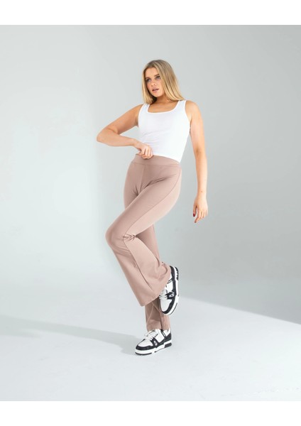 Beyaz Kare Yaka Basic Bluz fırsatları