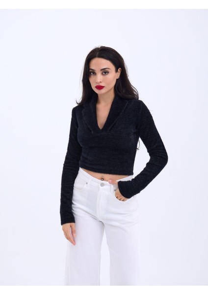 42531 Triko Simli Yakalı Crop-Siyah