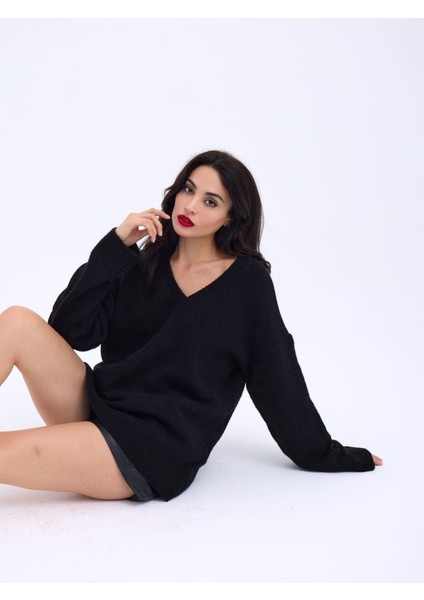 43281 Triko V Yaka Salaş-Siyah