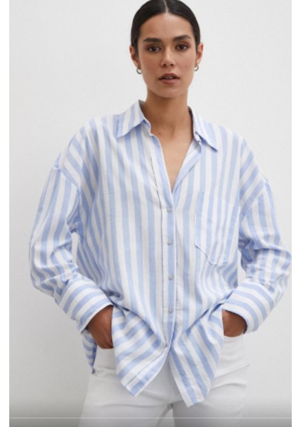 Mavi Çizgili Gömlek