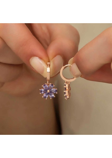 Gümüş Mor Çiçek Küpe fırsatları