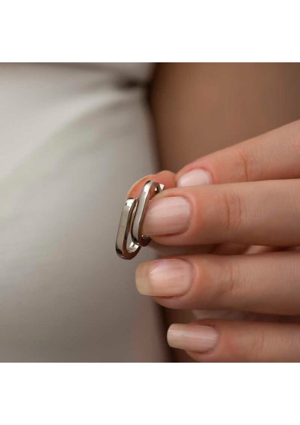 Gümüş Taşsız J Bayan Küpe fırsatları