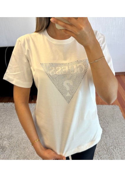 Marka Muadil Üçgen Taş Baskı T-Shirt Beyaz modelleri