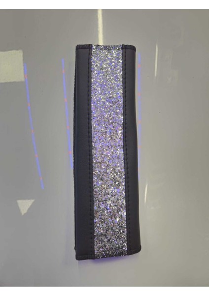 Gümüş Pullu Deri Boyun Yastığı Kemer Konforu 1 Adet modelleri