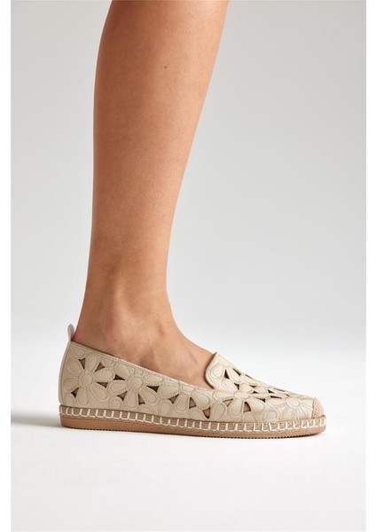 Green Mod 923 Kadın Hasırlı Nakışlı Espadril Babet Bej