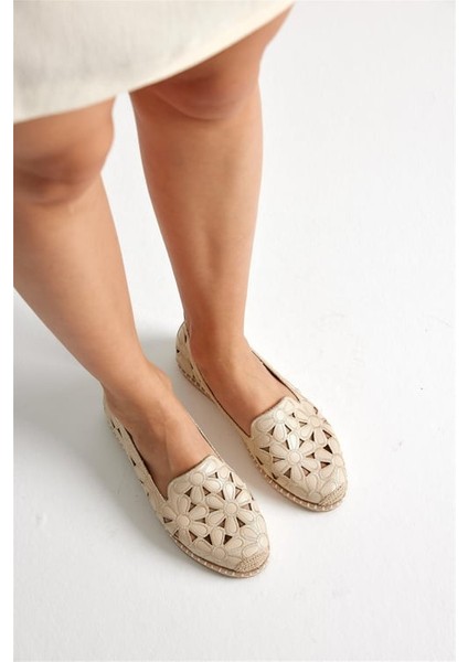 Green Mod 923 Kadın Hasırlı Nakışlı Espadril Babet Bej