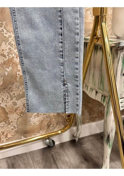 Yırtmaç Detaylı Likralı Kadın Denim Pantolon - Mavi